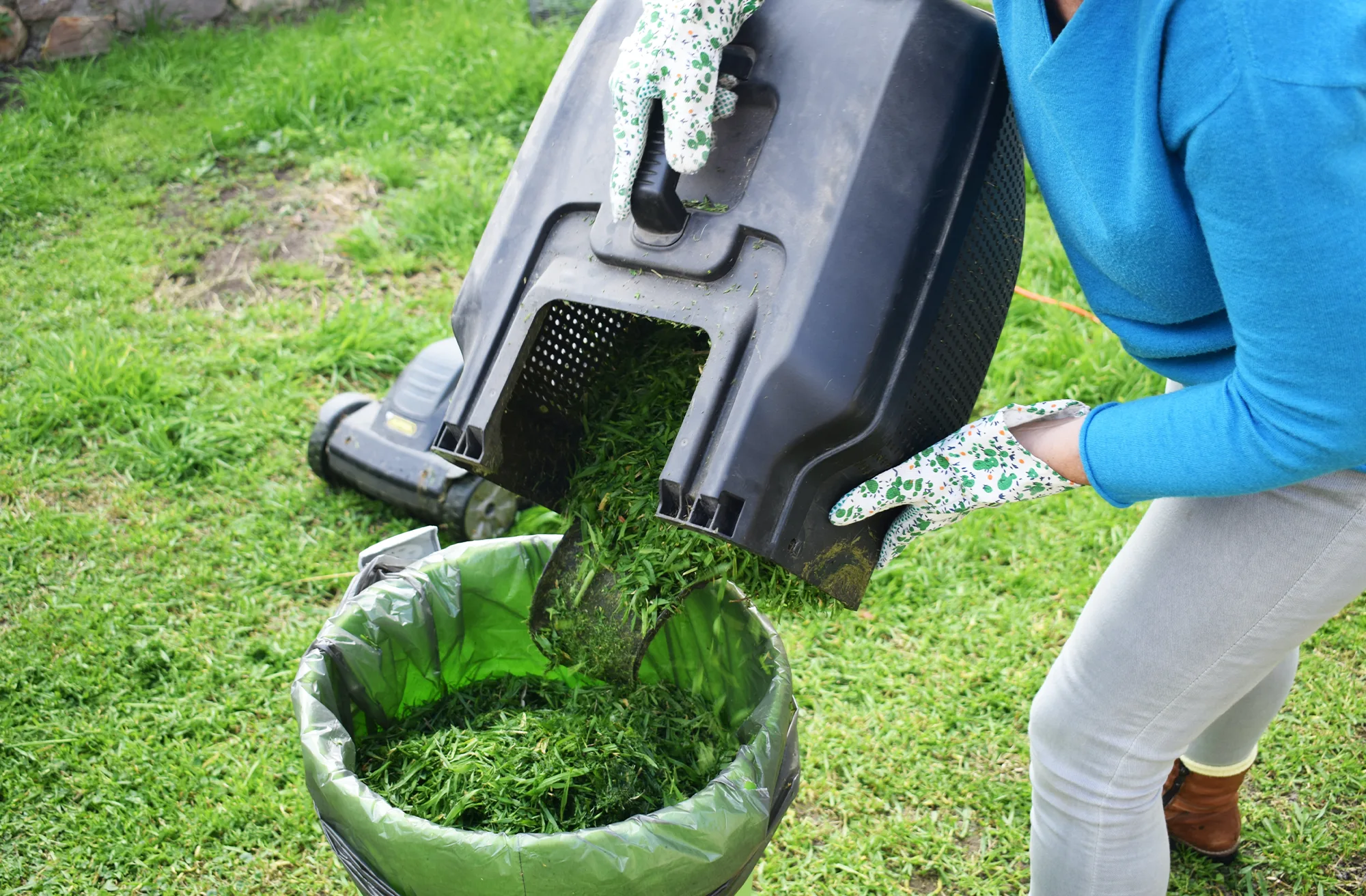 Benefits of Mulching Your Grass